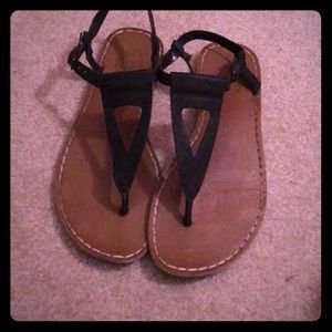 American Eagle sandals